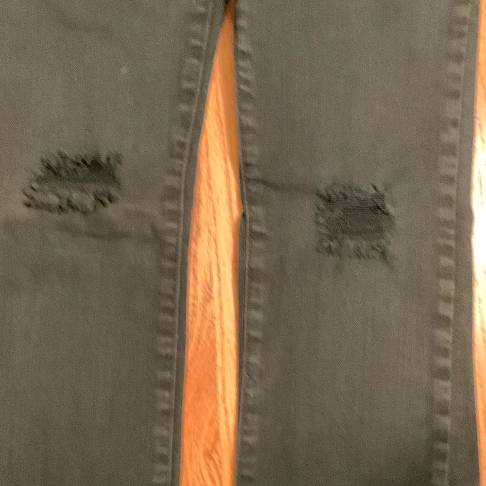 Forever 21 Jeans, Faded Black, 5-Pockets Frayed Knees Raw Hem, 1% Spandex, Sz 26 - Picture 5 of 9